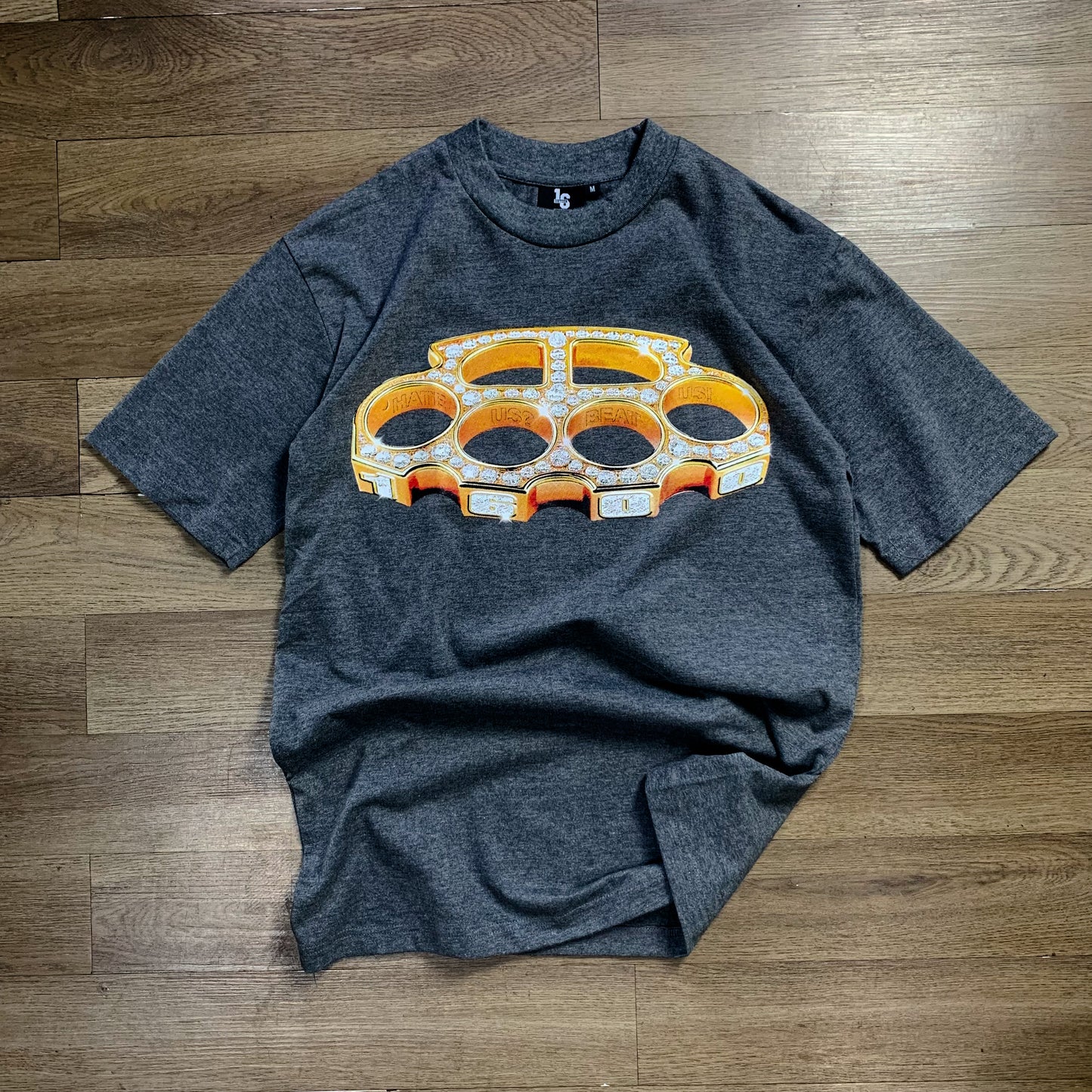 KNUCKLES Tee in Heather Gray