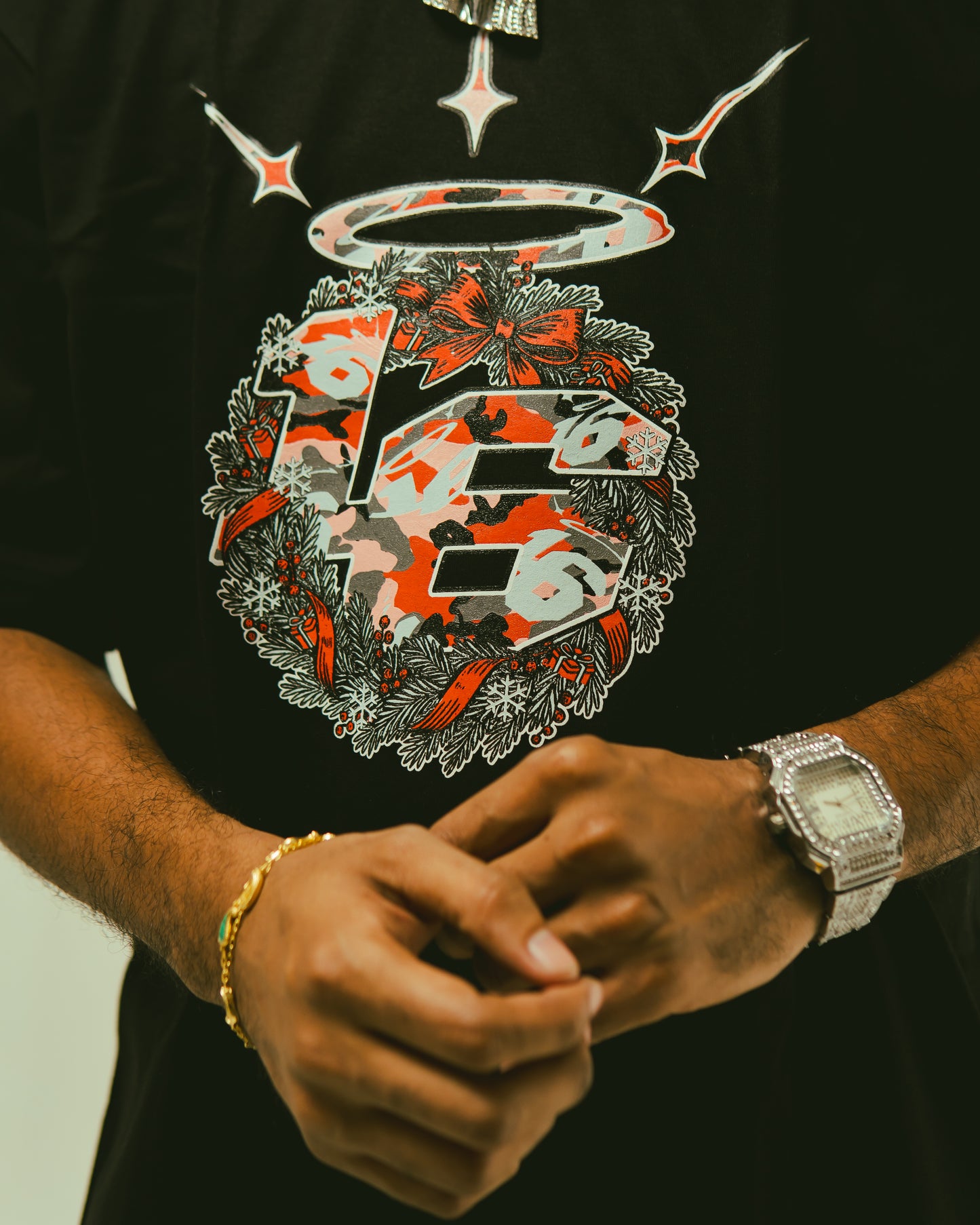 ORNAMENT Tee in Black