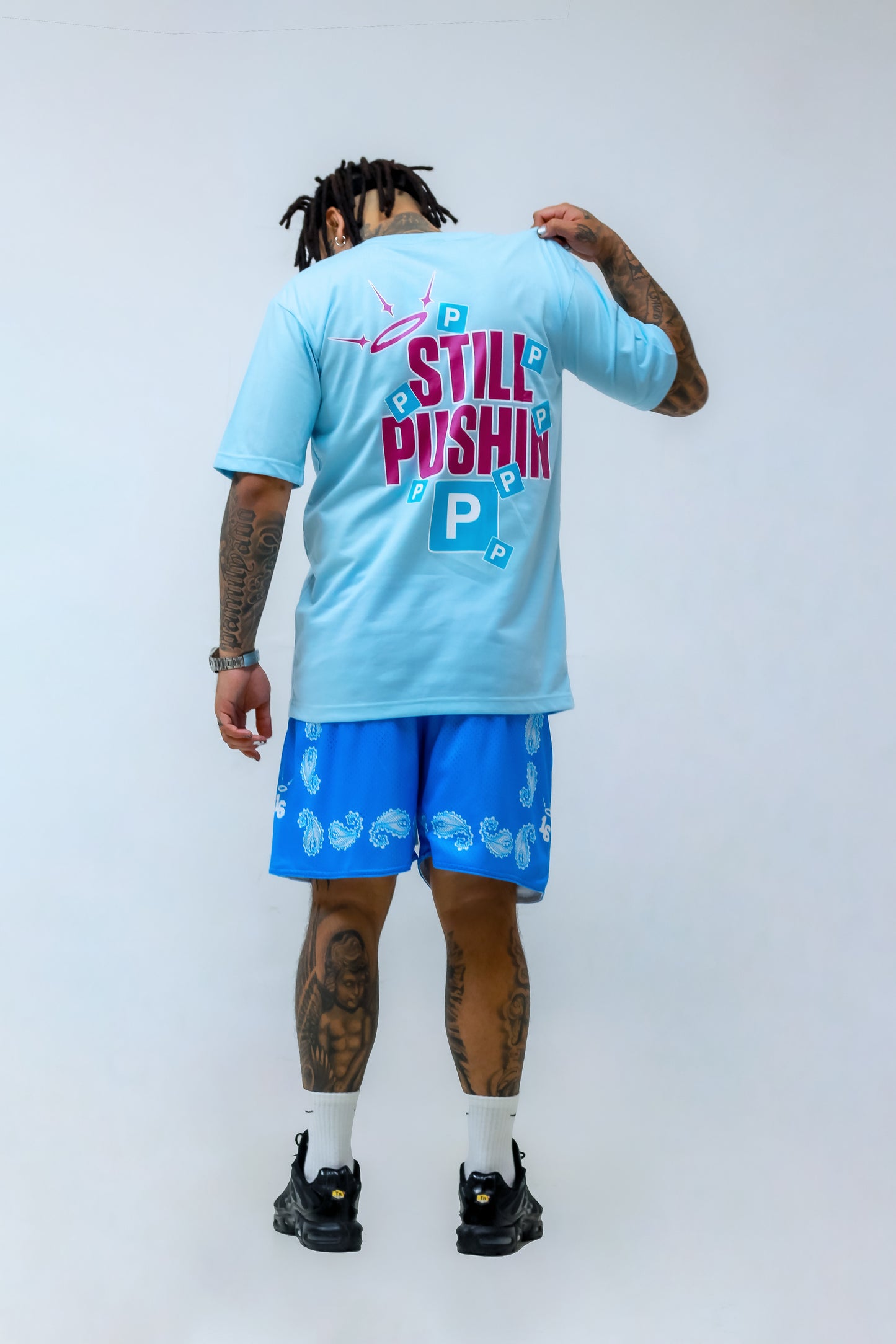 STILL PUSHIN P Tee in Sky Blue